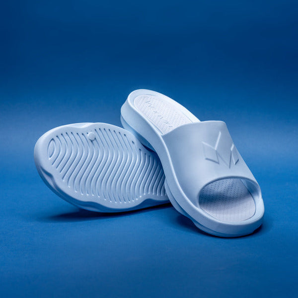 Single-Piece Molded Construction